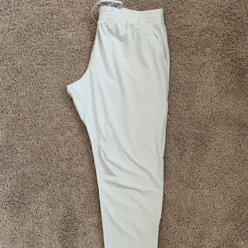 Under Armour warm up pants